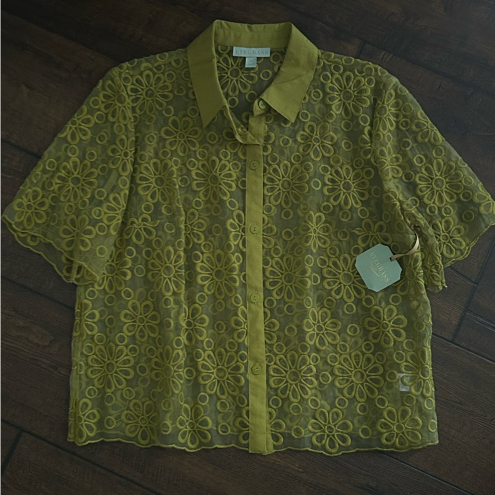 Lace Floral Blouse in Olive Green
